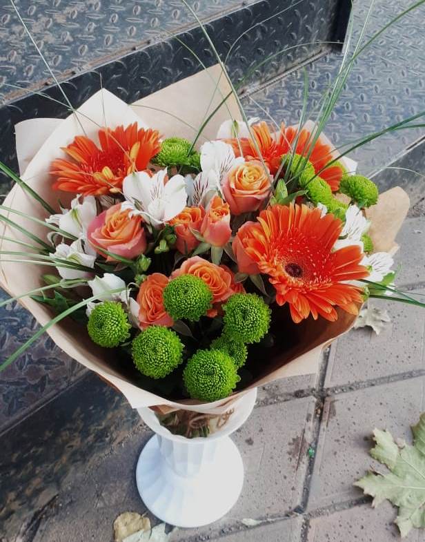 Букет цветов из: Герберы, Хризантемы, Альстромерии и Розы в Ильинский