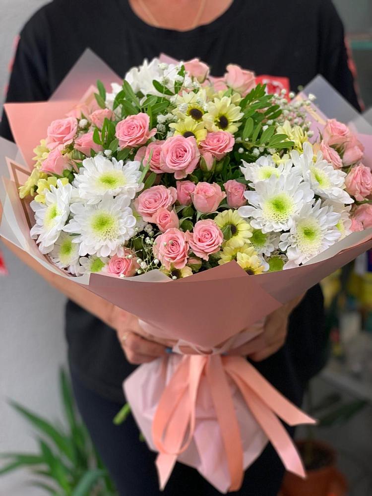 Букет цветов из: Розы и Хризантемы в Ильинский