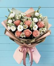 Букет цветов из:  Розы, Альстромерии и Лизиантусы в Ильинский