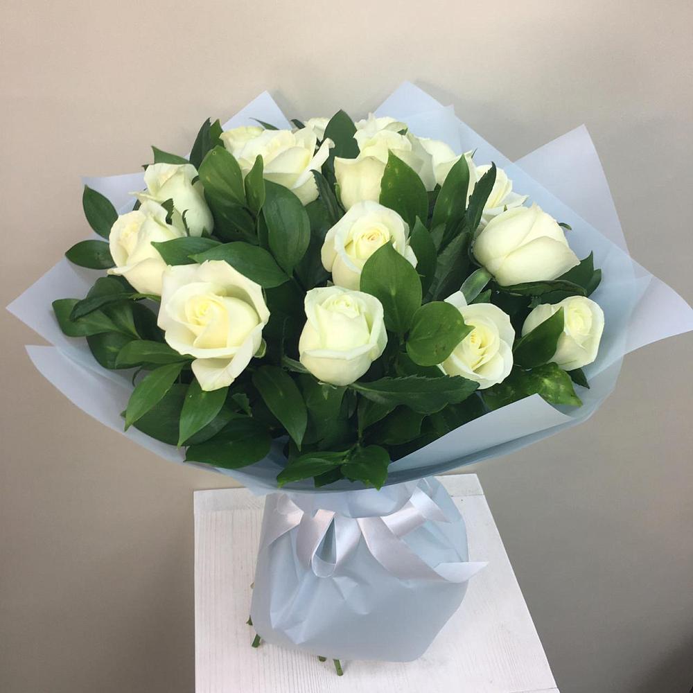 Букет 15 Белых роз Проуд в Ильинский