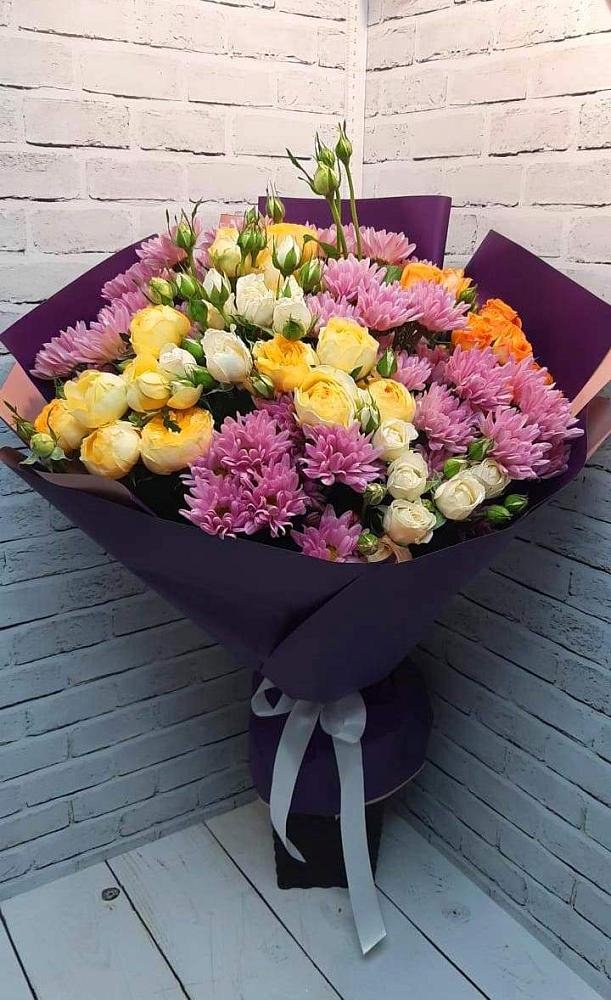 Букет цветов из: Хризантемы и Розы в Ильинский