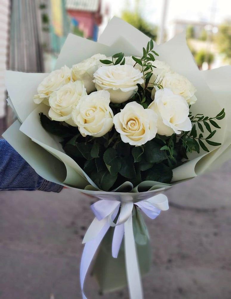 Букет Белые розы Проуд в Ильинский