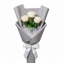 Букет 3 белые розы в Ильинский