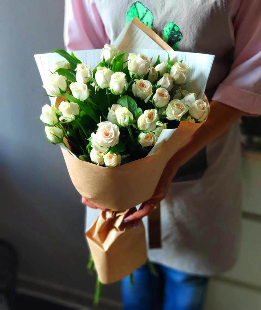 Букет цветов из: Розы в Ильинский