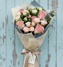 Букет цветов из:  Розы #REPLACE_PRED# Ильинский