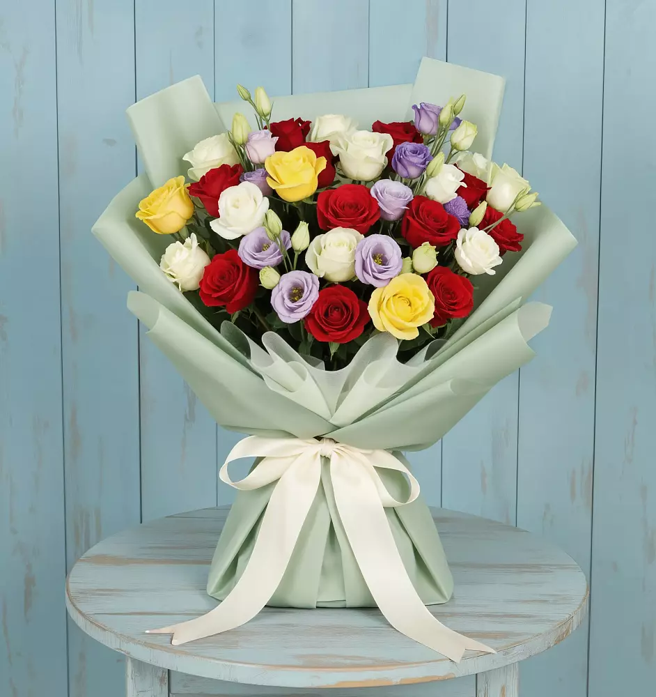 Букет цветов из: Розы в Ильинский