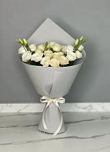 Букет цветов из:  Розы и Лизиантусы в Ильинский